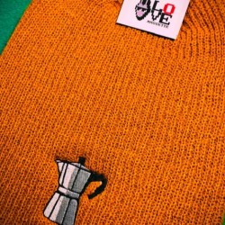 Moka cappellino ricamato da skater amanti del caffè.